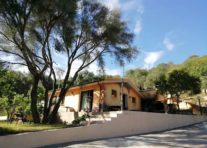 Gasthuis In Campagna Da Nino Olbia